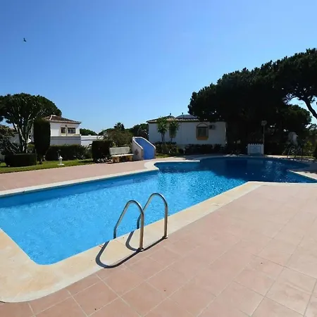 Nyaraló Calahonda - Sleeps 6 - Parking - Garden - Pool *