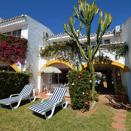 Nyaraló Calahonda - Sleeps 6 - Parking - Garden - Pool