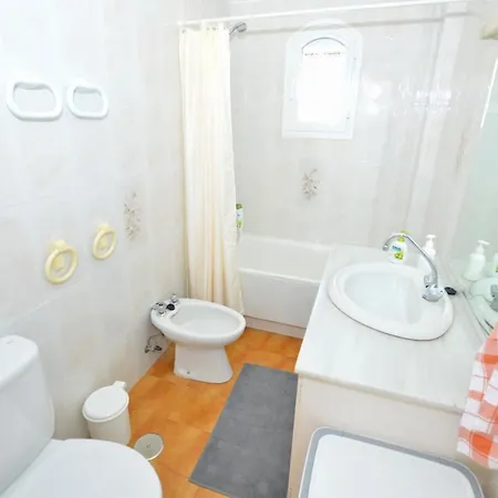 Calahonda - Sleeps 6 - Parking - Garden - Pool